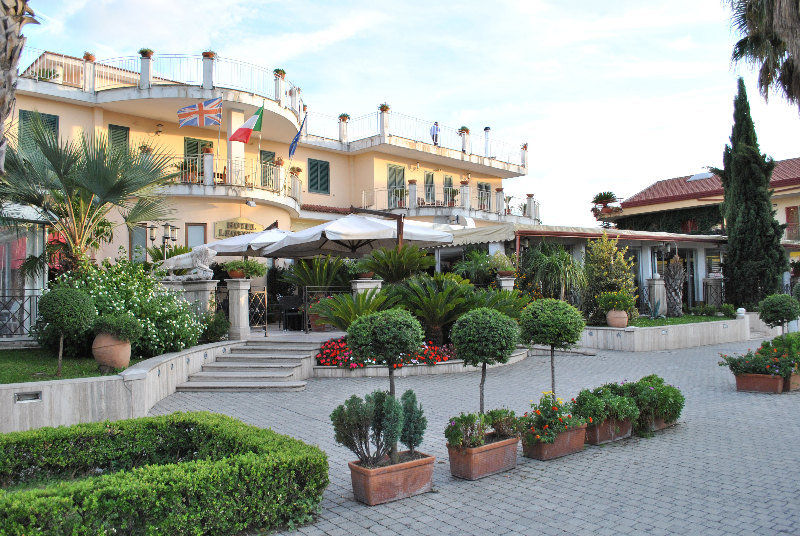 Hotel Leonessa Волла Екстер'єр фото